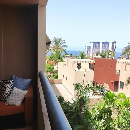דירה Adeje Modern With Ocean View, 3 Pools